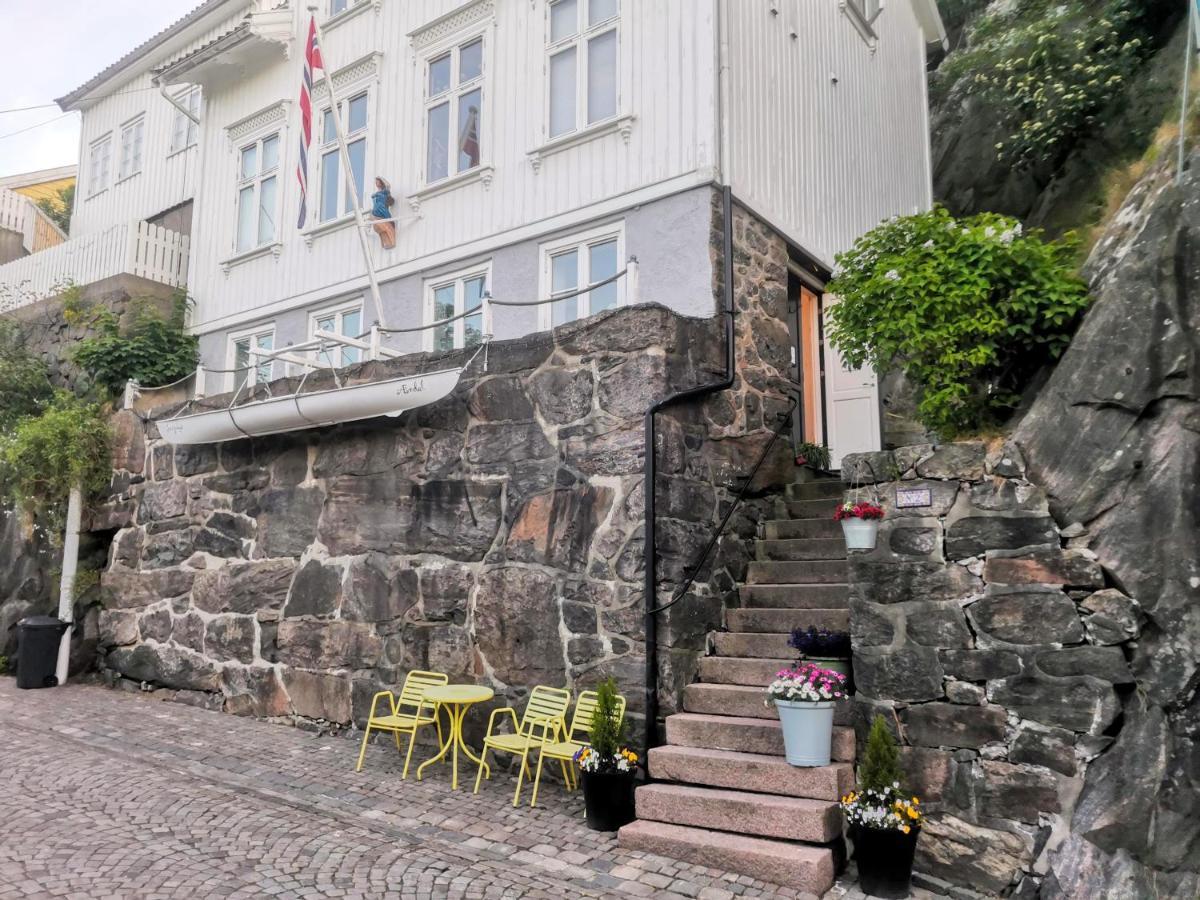 Charm Inn Arendal Exterior foto